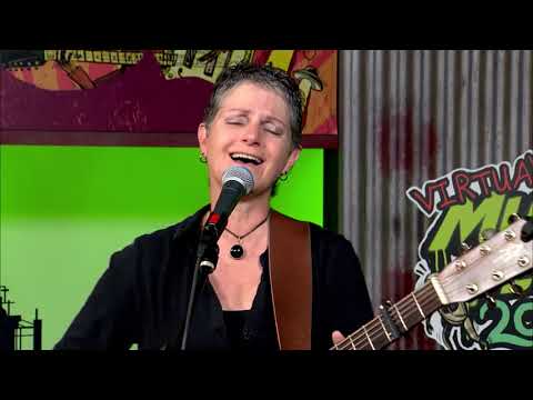 Featured Festers - Dina Hall