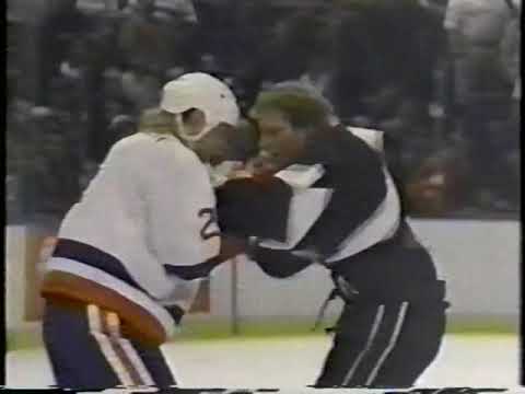 Marty McSorley vs Ken Baumgartner - Oct 30, 1990
