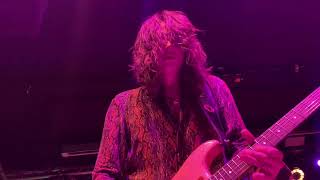 Shackles- Tyler Bryant &amp; the Shakedown