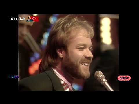 Attila ATASOY  Gün Olur Ya