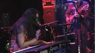 Kitty Daisy & Lewis - I'm Going Back   (Live in Sydney) | Moshcam