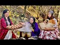 Daily life in the village: cooking Tabrizi meatballs and serving with Berber bread in the garden!