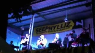 Download lagu 02. Monolog Tak Terdengar (acoustic version) mp3