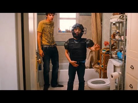 Greg Really Has To Pee Scene - DIARY OF A WIMPY KID (2010) Movie Clip