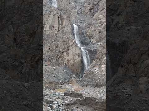 Cascadas después de las lluvias en Río manfla #regiondeatacama #atacama #copiapo