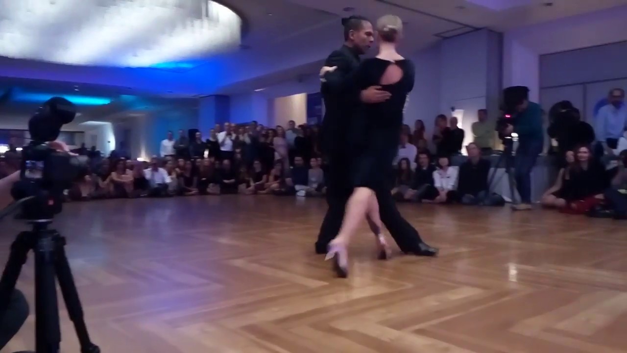 Video thumbnail for Sebastian Arce and Mariana Montes, Bari tango congress 2017