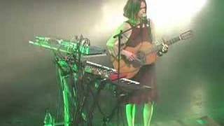 Juana Molina - El Perro (en vivo Santiago de Chile, sept 07)