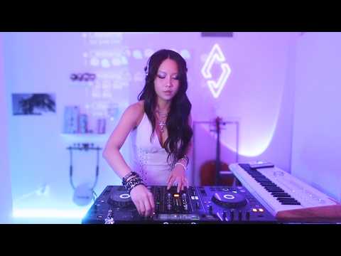 JVNA LIVE - Moonlight | Future Bass, Techno, Trap Live DJ Set | Ep.31