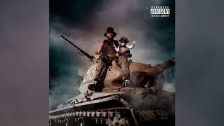 1er Contact Lyrics English Translation