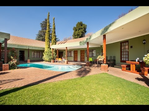 9 BEDROOM GUEST HOUSE IN NORTHCLIFF
