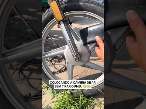 COLOCANDO A CÂMERA DE AR NA MOTO SEM TIRAR O PNEU 🛞🤯🔥 #dicas #truques #facilidades #aprenda #viral