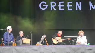 Shirley Collins - Song sung in best &#39;Sussex French&#39; (Live at Green Man Festival 2017)