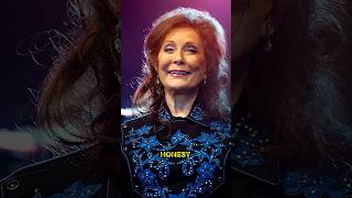 Loretta Lynn: The Fearless Coal Miner’s Daughter 💪🎤