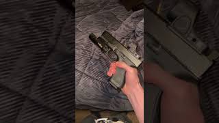 Glock 19 with trijicon SRO and Surefire x300u #shorts #edc