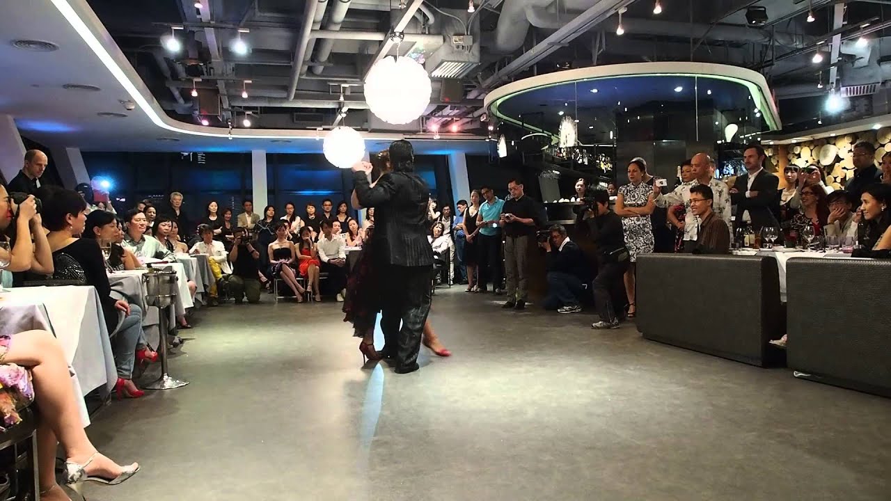 2013 Apr Fernando Sanchez y Ariadna N2veira @ HK, Grand Milonga 2/4