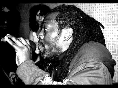 Wayne Smith - Love Don't Love Me