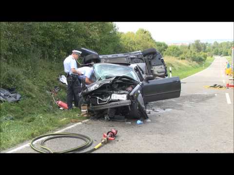 Tödlicher Verkehrsunfall mit 2 PKWs und 3 verletzten Personen - Asperg 07.09.2013
