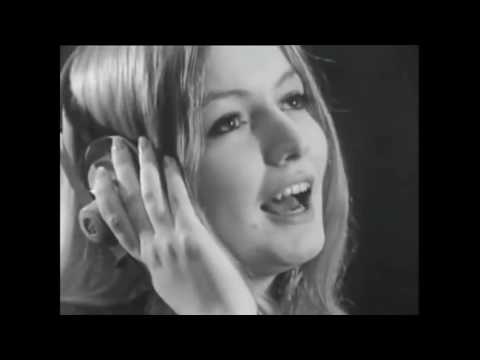 Mary Hopkin - Those Were The Days (sung in French, German, Italian, Spanish, English)