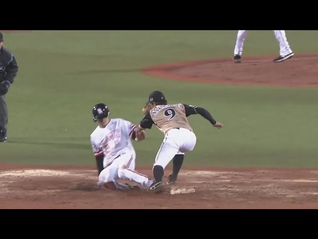 【8回裏】自慢の脚力ここにあり!! ホークス・周東がプロ初盗塁!! 2019/4/9 H-F