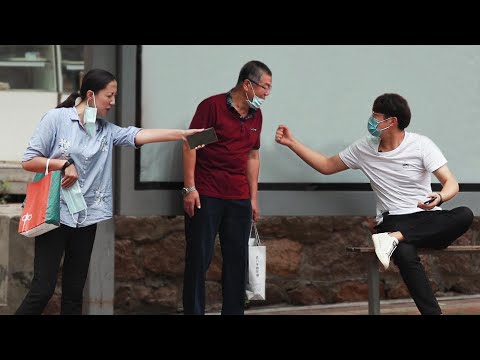 “你有本事別找老婆！”路人怒斥不同意父親再婚的兒子