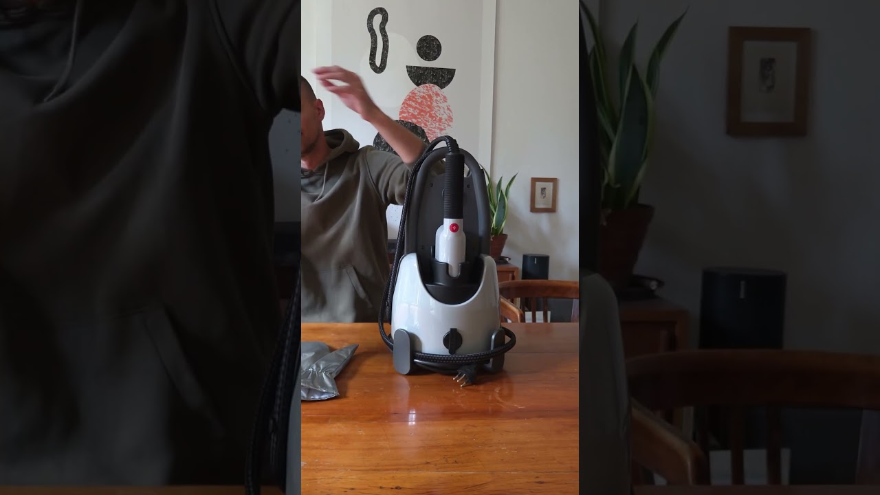 Laurastar Dampfreiniger Izzi