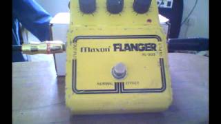 Video thumbnail for Guitar Flanger MAXON FL303 by JokeAndRazz