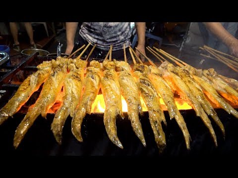 BBQ CHICKEN HEAVEN - Vietnamese Street Food of your DREAMS - HUGE Street Food tour in Hanoi, Vietnam