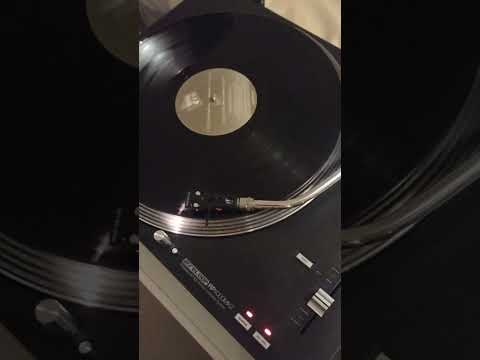 Starlet Djs - Can't stop dancing & Lock n Load :  Blow ya mind