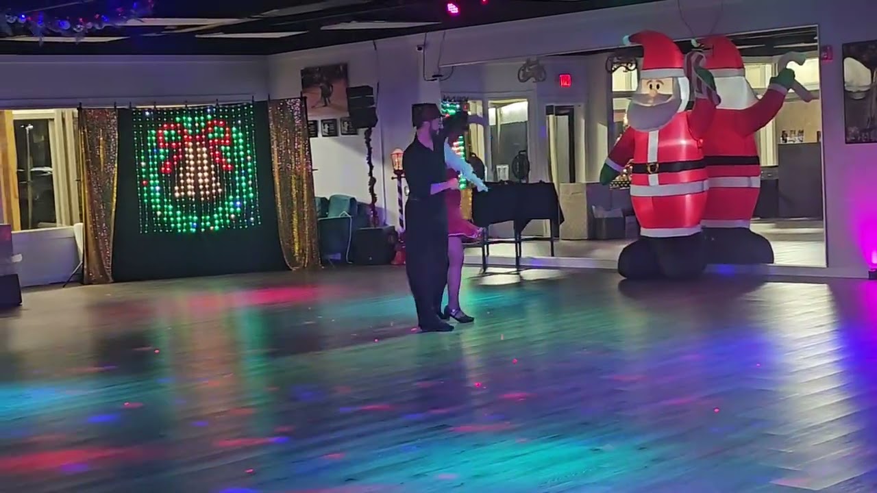 West Coast Swing Show by Leslie & Davy at our Christmas Party 2025 🎄🎁