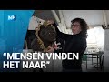 Mensenhaar en oma's porselein, Chrystl maakt van alles kunst