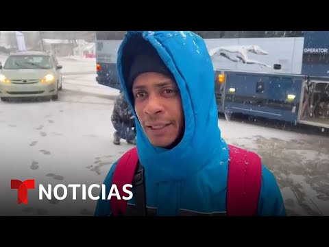 Migrantes en la frontera con Canadá relatan sus expectativas | Noticias Telemundo
