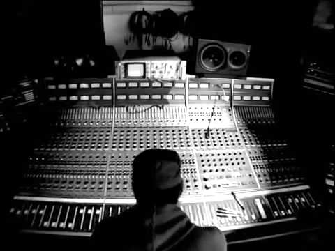download lagu mp3 mp4 Daniel Lanois Mixing, download lagu Daniel Lanois Mixing gratis, unduh video klip Download Daniel Lanois Mixing Mp3 dan Mp4 Viral Gratis