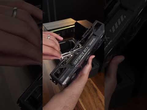 Unboxing Asus Tuf RTX 5090#computer #videogames #gamer #gamers #short #pc #pcgaming #rtx5090