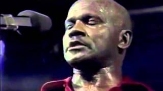 Una Botella Lyrics English Translation