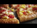Envie de partager de généreuses pizzas en pâte Classic, Pan ou Cheezy Crust préparées à la commande rien que pour vous? Rdv sur pizzahut.fr