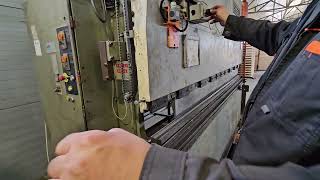 Safan CNCK 110-3100 sheet bending machine for sale - Image 4 | Machineryline SG Safan CNCK 110-3100 sheet bending machine | Image 4 - Machineryline