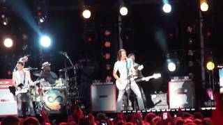 Jake Owen, &quot;Anywhere With You&quot;, CMA Fest 2013