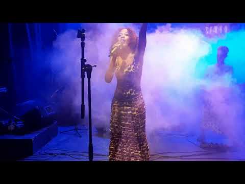 Efya Ankwadobi live band
