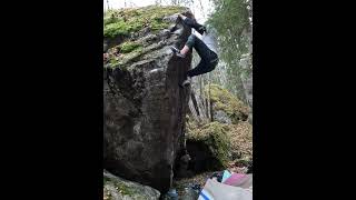 Video thumbnail of Kivi sydämellä, 7A. Koikkala