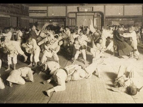 Japanese Jiu-Jitsu vs. Brazilian Jiu-Jitsu; Key Differences and Similarities Explained!