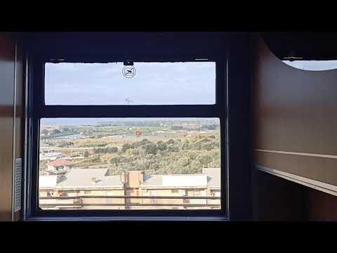 vista al risveglio sul treno notturno Milano Siracusa.