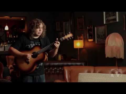 ALISTER TURRILL 'Fiddle Playing Girl' LIVE - Beav's After Hours