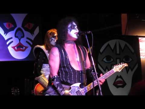 092615 KISS Alive! NYC: Hide Your Heart