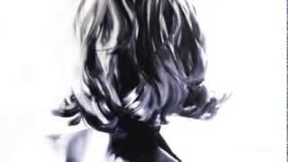 Danger in loving you - Halie Loren