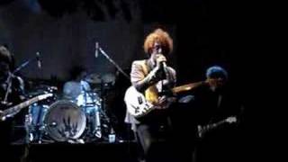 Albert Hammond Jr.- Hard to live in the city