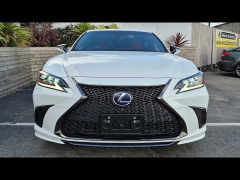 Lexus ES 2.5 HYBRID / F-SPORT TOP SPEC WITH SUNROO - Image 2