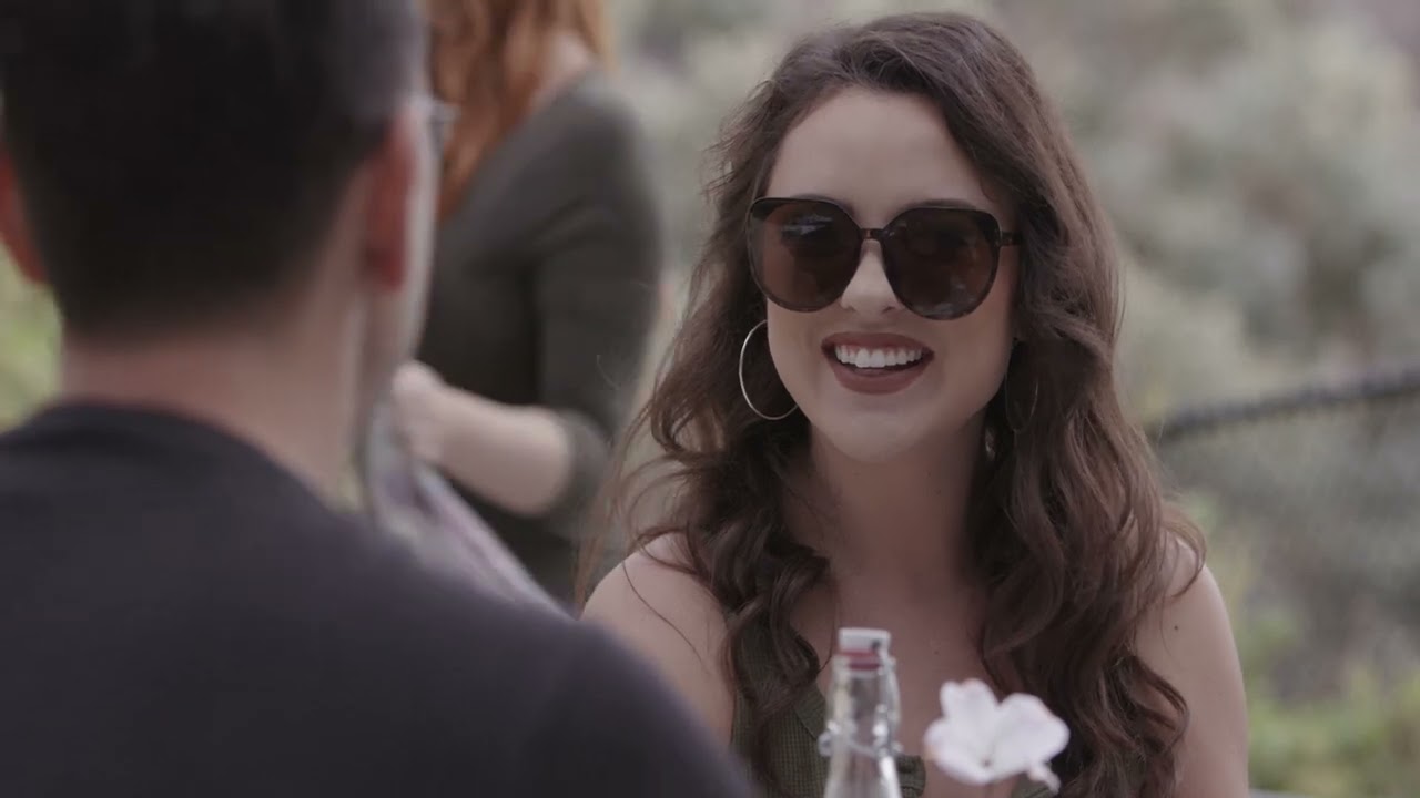 Miniature de la vidéo Double Booked Honeymoon (2022 AEP) du film Double Booked: Honeymoon