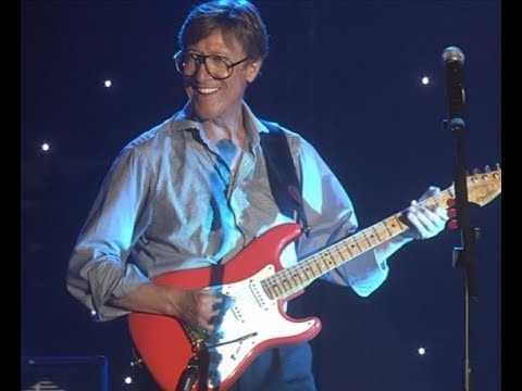 HANK MARVIN - Shadows LIVE "Dance On"