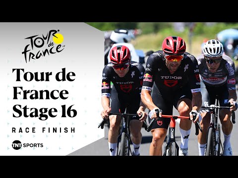CARNAGE ON MONT VENTOUX 👊 | Men's Tour de France Stage 16 Final KM's | TNT Sports Cycling