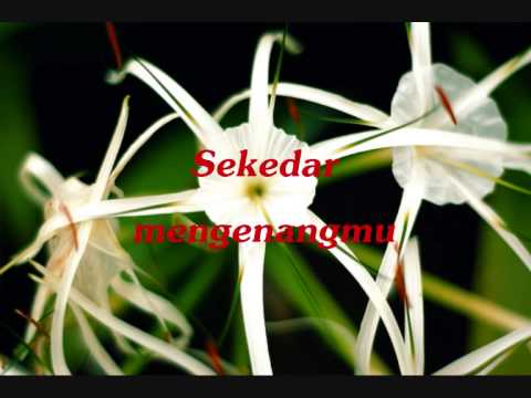 Download Lagu Hijau Daun Jatuh Mp3 Gratis